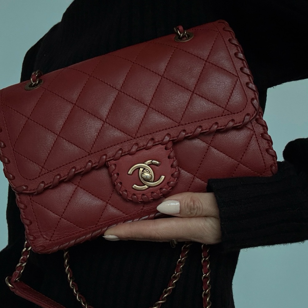 CHANEL ❤️ Excellent Condition Red Calfskin Leather Happy Stitch Shoulder Bag